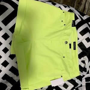 it’s brand new. my mom got it for me a couple months ago and i never used it